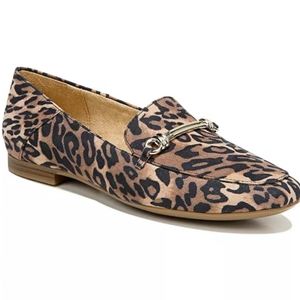 NIB Cheetah loafers